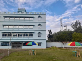 New building Hotel Mahamaya Palace